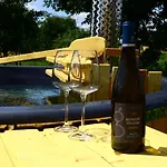 Le Sommelier ベッド・アンド・ブレックファスト バイレウル