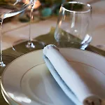 Le Sommelier ベッド・アンド・ブレックファスト バイレウル